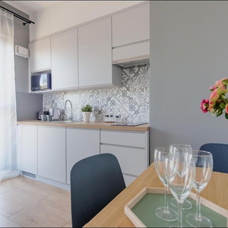 Okecie Airport Studio Bakalarska 2 P&O Serviced Apartments Varsóvia Exterior foto