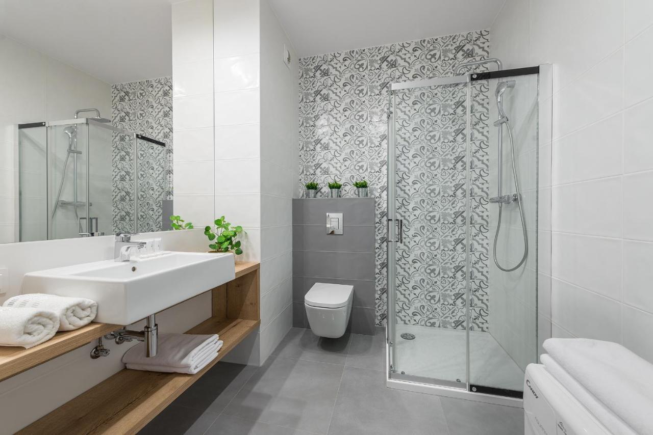 Okecie Airport Studio Bakalarska 2 P&O Serviced Apartments Varsóvia Exterior foto
